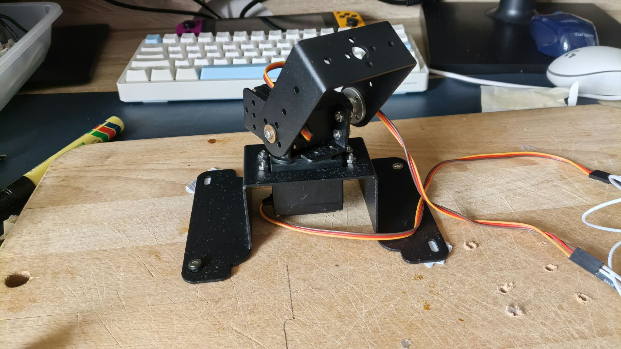 Robot body - main image